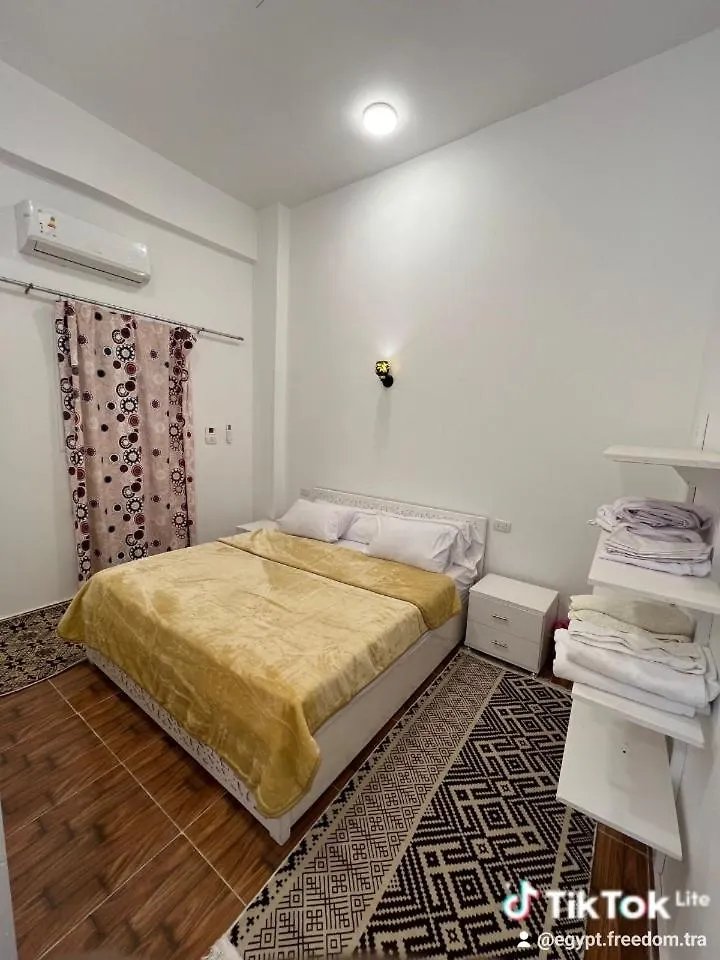 Apartment Nanis Guest House Nile View Luxor